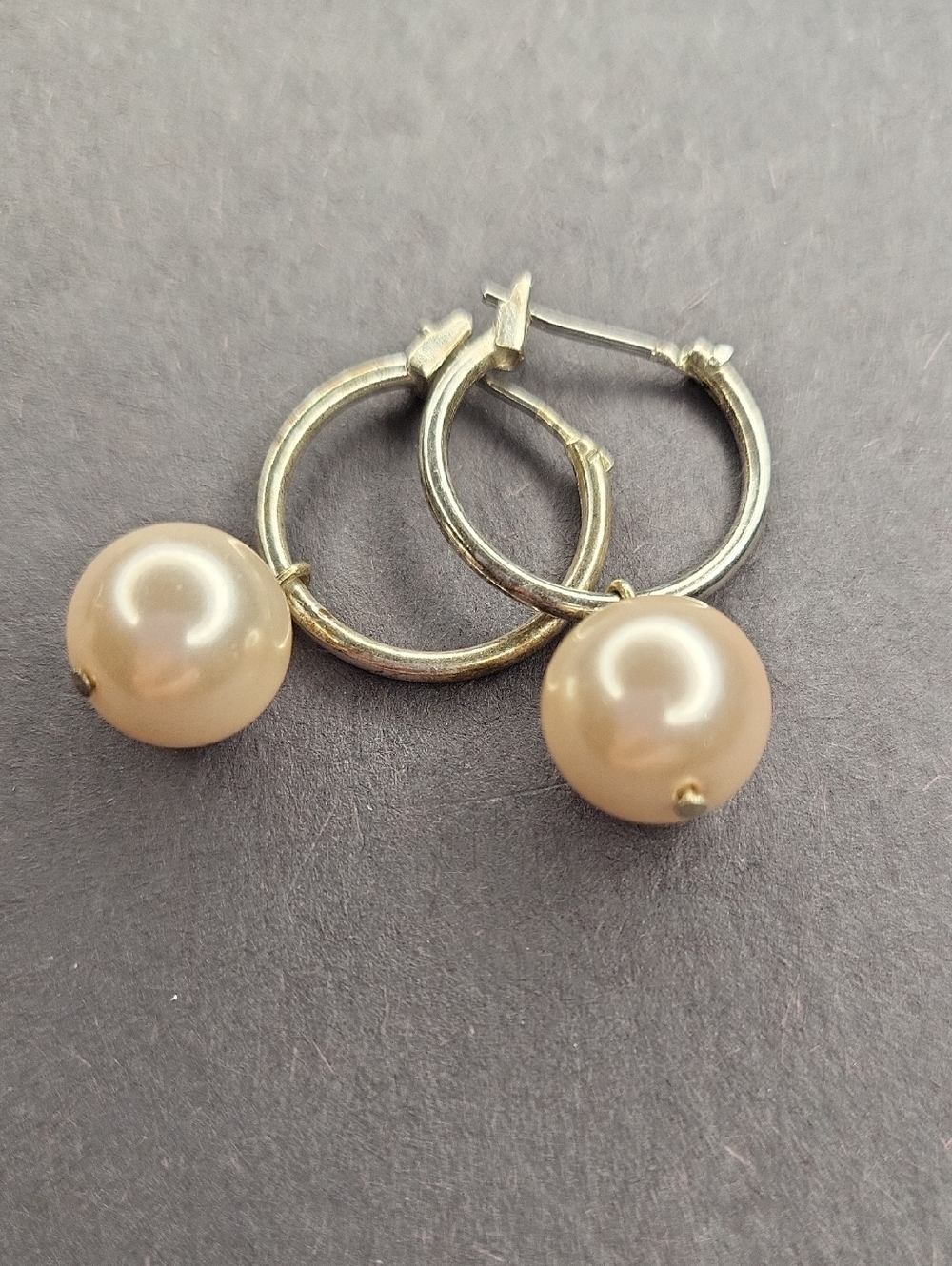 10mm Cream Pearl on Silver Hoops Earrings